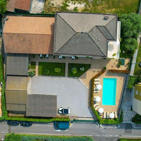 La Forgia Apartments 佩斯基耶拉德加达 外观 照片