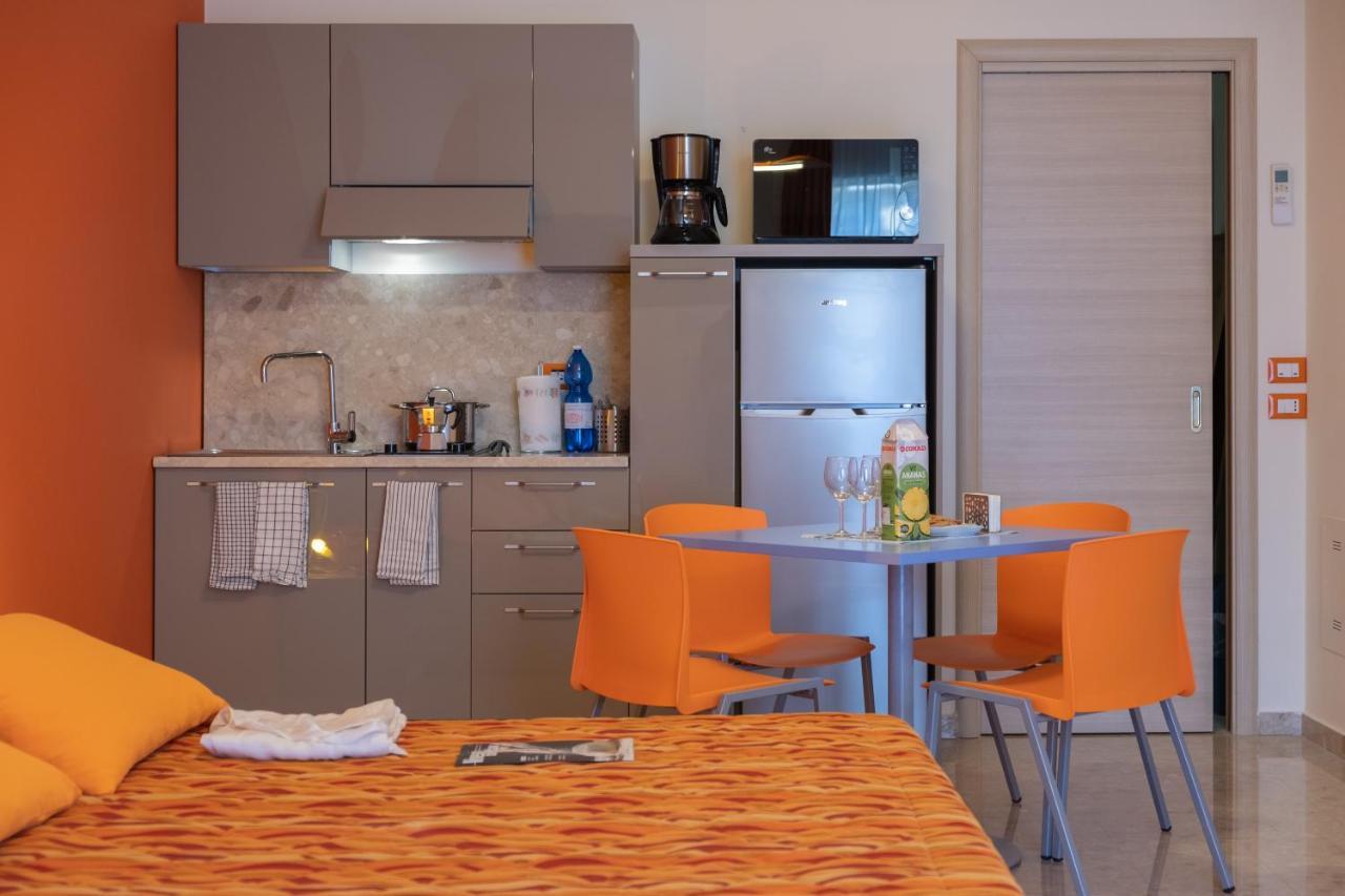 La Forgia Apartments 佩斯基耶拉德加达 外观 照片