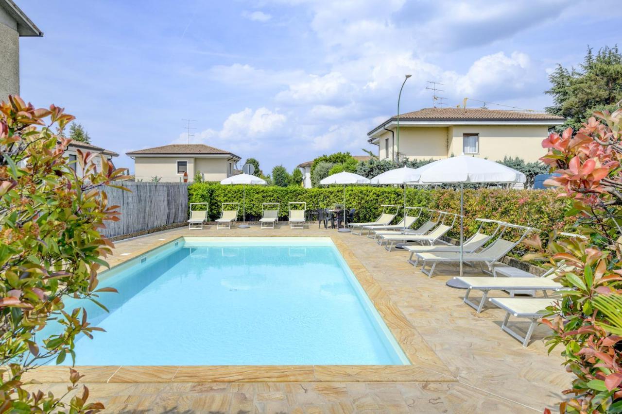 La Forgia Apartments 佩斯基耶拉德加达 外观 照片