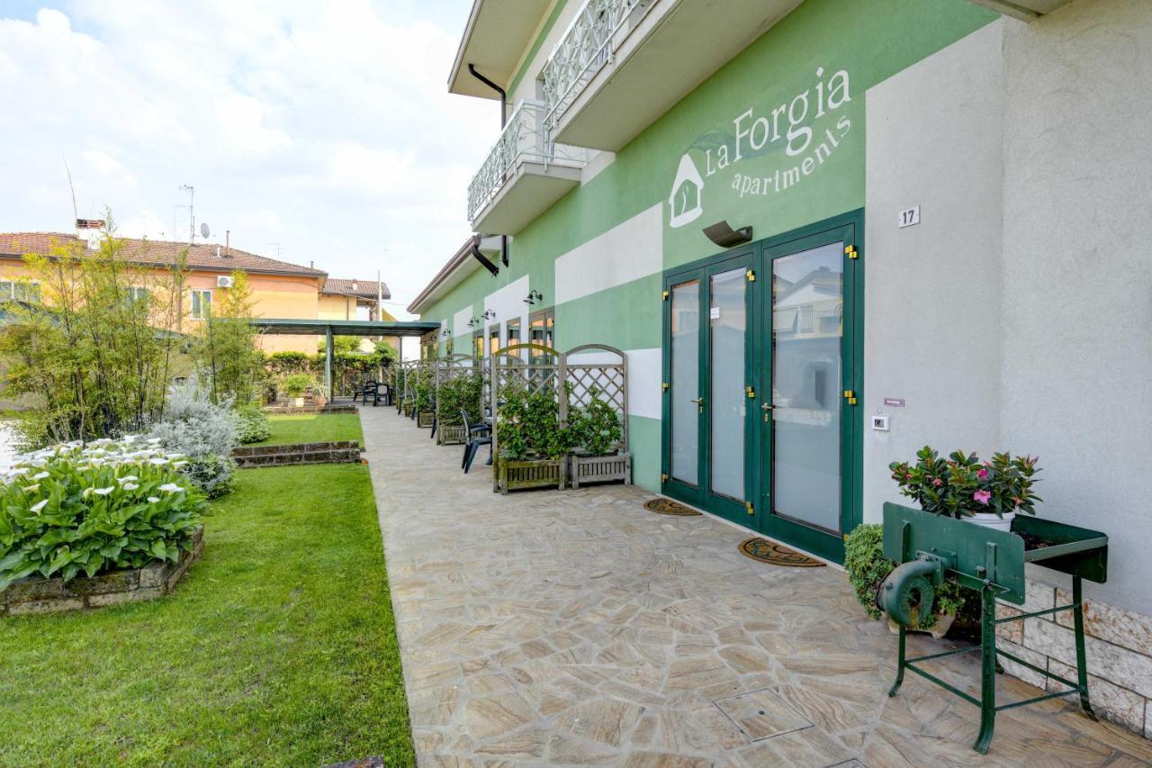 La Forgia Apartments 佩斯基耶拉德加达 外观 照片