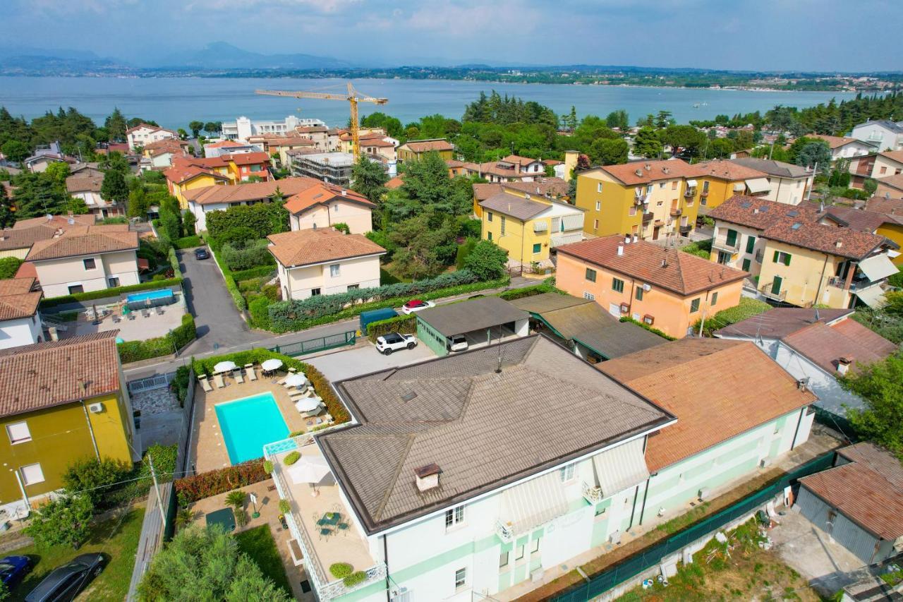 La Forgia Apartments 佩斯基耶拉德加达 外观 照片